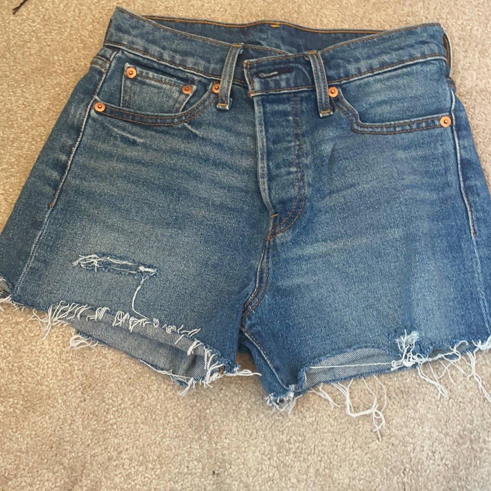 levi cut off shorts